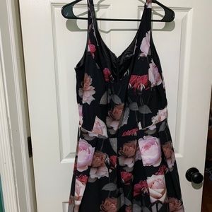 Rose strapless dress